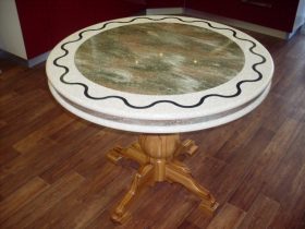 Сборка круглого стола в Евпатории